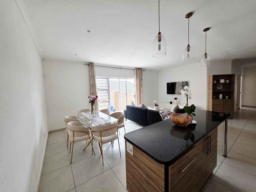 4 Bedroom Property for Sale in Beacon Bay North Eastern Cape